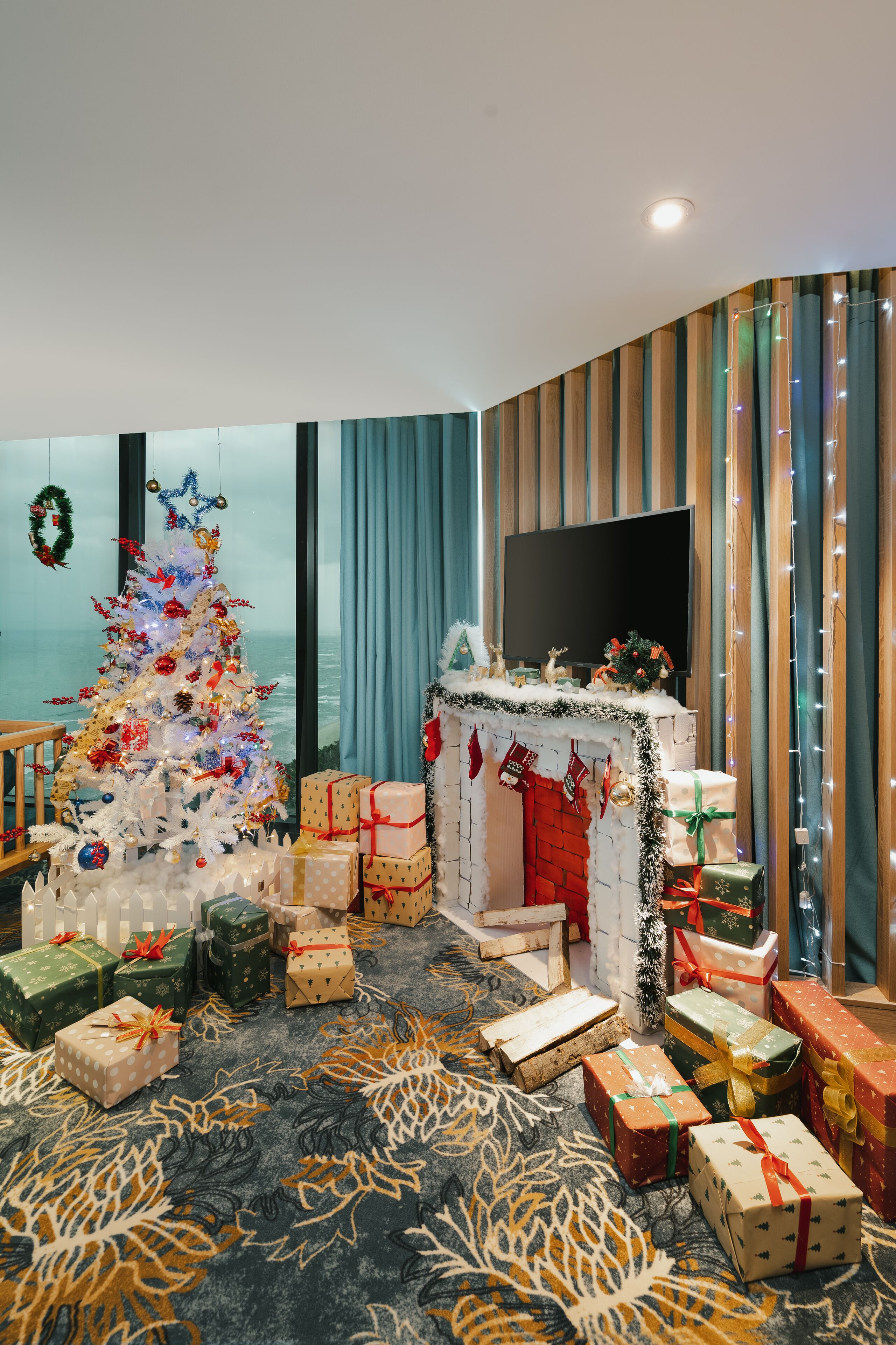 premier suite | 2 bedrooms, hypo-allergenic bedding, minibar, in-room safe