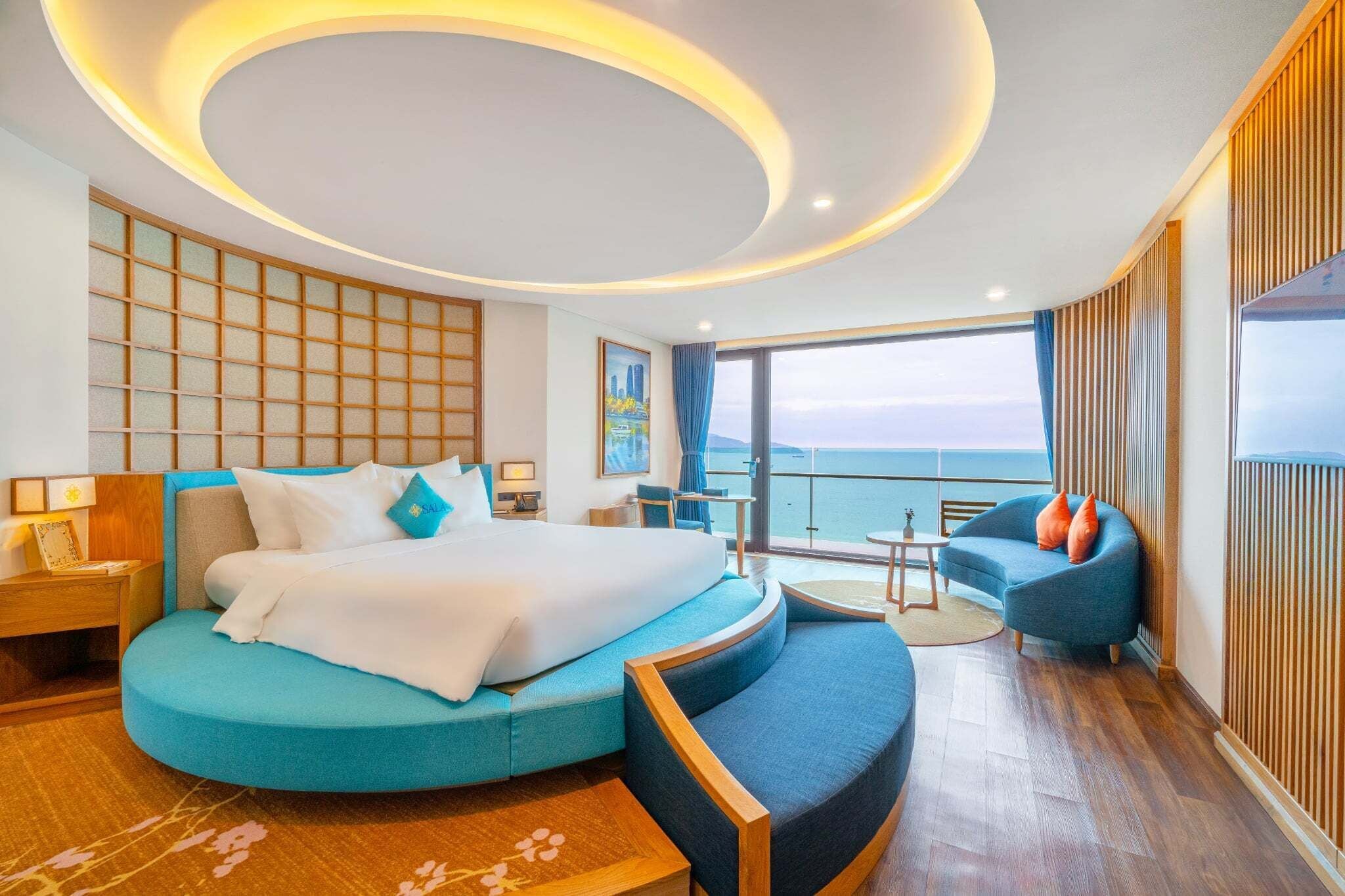 ห้องสวีท, ระเบียง, วิวทะเล (SALA, Afternoon Tea included) | เครื่องนอนป้องกันสารก่อภูมิแพ้, มินิบาร์, ตู้นิรภัยในห้องพัก, โต๊ะทำงาน