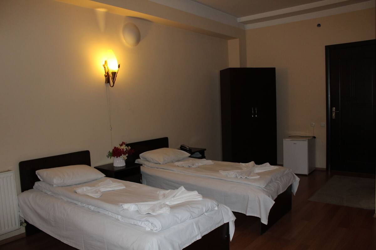 In-room safe, blackout curtains, soundproofing, rollaway beds