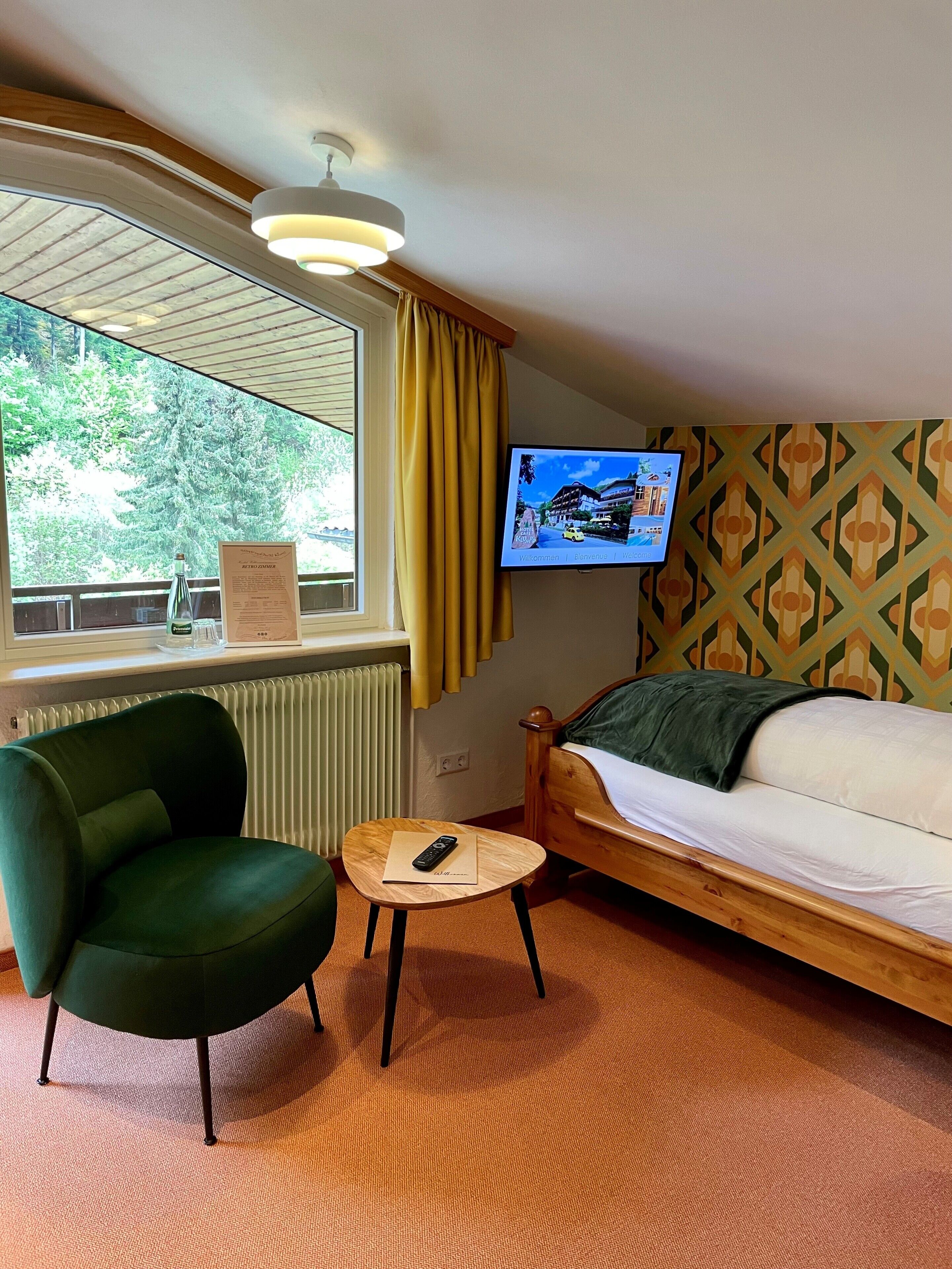 1 bedroom, in-room safe, desk, blackout drapes