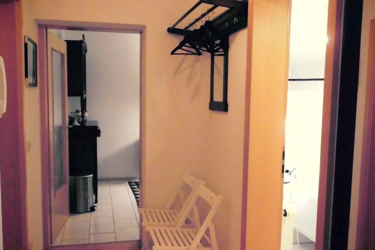 City Apartment, Garden View | Egyptian cotton sheets, premium bedding, iron/ironing board (on request)