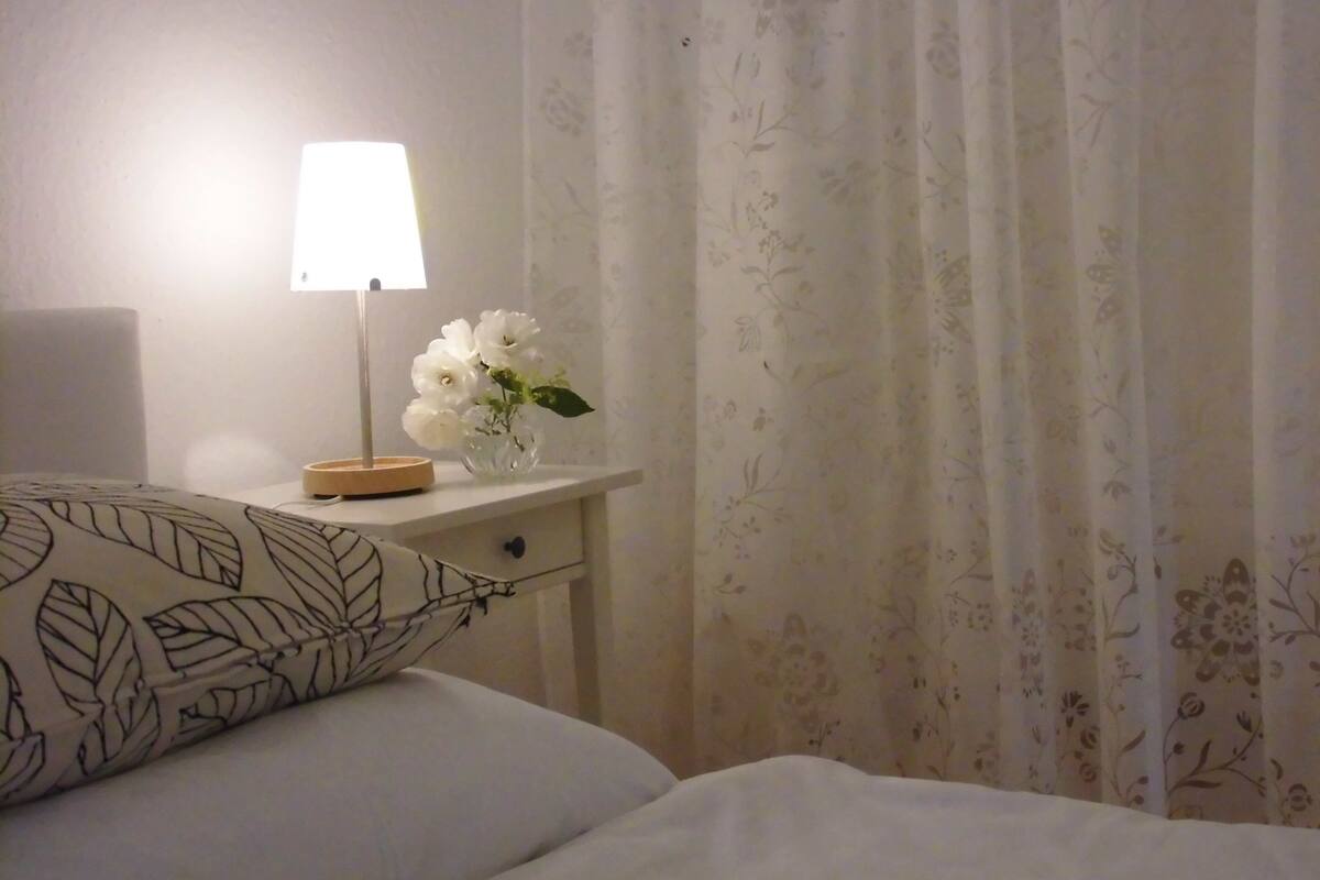 Deluxe Apartment, Garden View | Room amenity