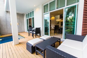 3 Bedrooms Villa with Private Pool | Terrace/patio
