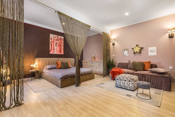 Studio (Teo 1) | Living area | Flat-screen TV - Apartments Kappa (Rijeka)