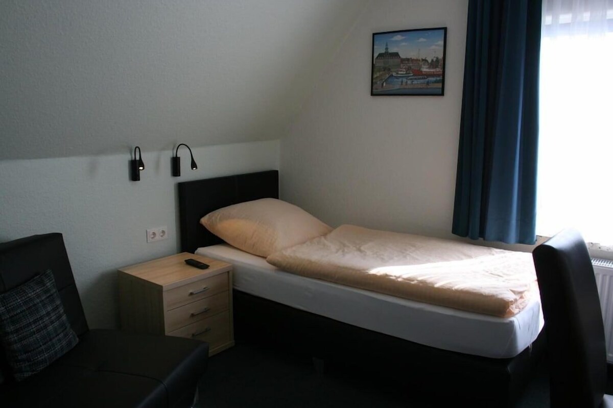 Minibar, cortinas blackout, wifi gratis y ropa de cama