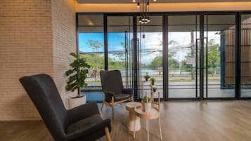 Sala de estar en el lobby