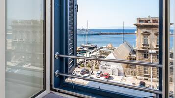 Apartamento, 3 quartos, vista para o mar | Vista do quarto