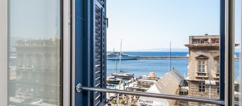 Luxury Apartment Karolina Riva