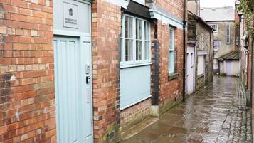 Apartment | Exterior