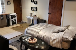1 bedroom, iron/ironing board, free WiFi, bed sheets - 17th Century Watermill (Evesham)