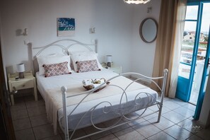 Comfort Townhome, Multiple Bedrooms, Smoking, Sea View | In-room safe, individually decorated, individually furnished, desk - Babalogo Apartments (Hersonissos)