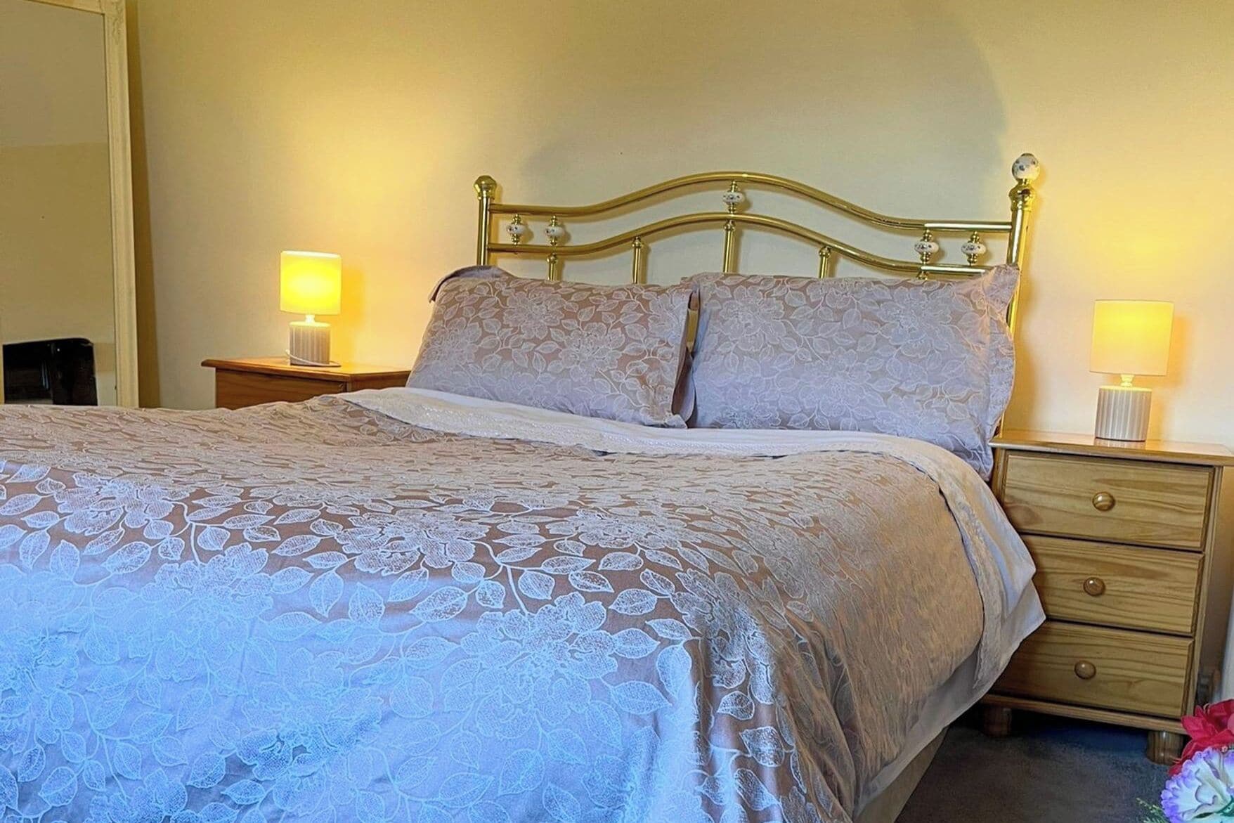 3 bedrooms, iron/ironing board, free WiFi, bed sheets