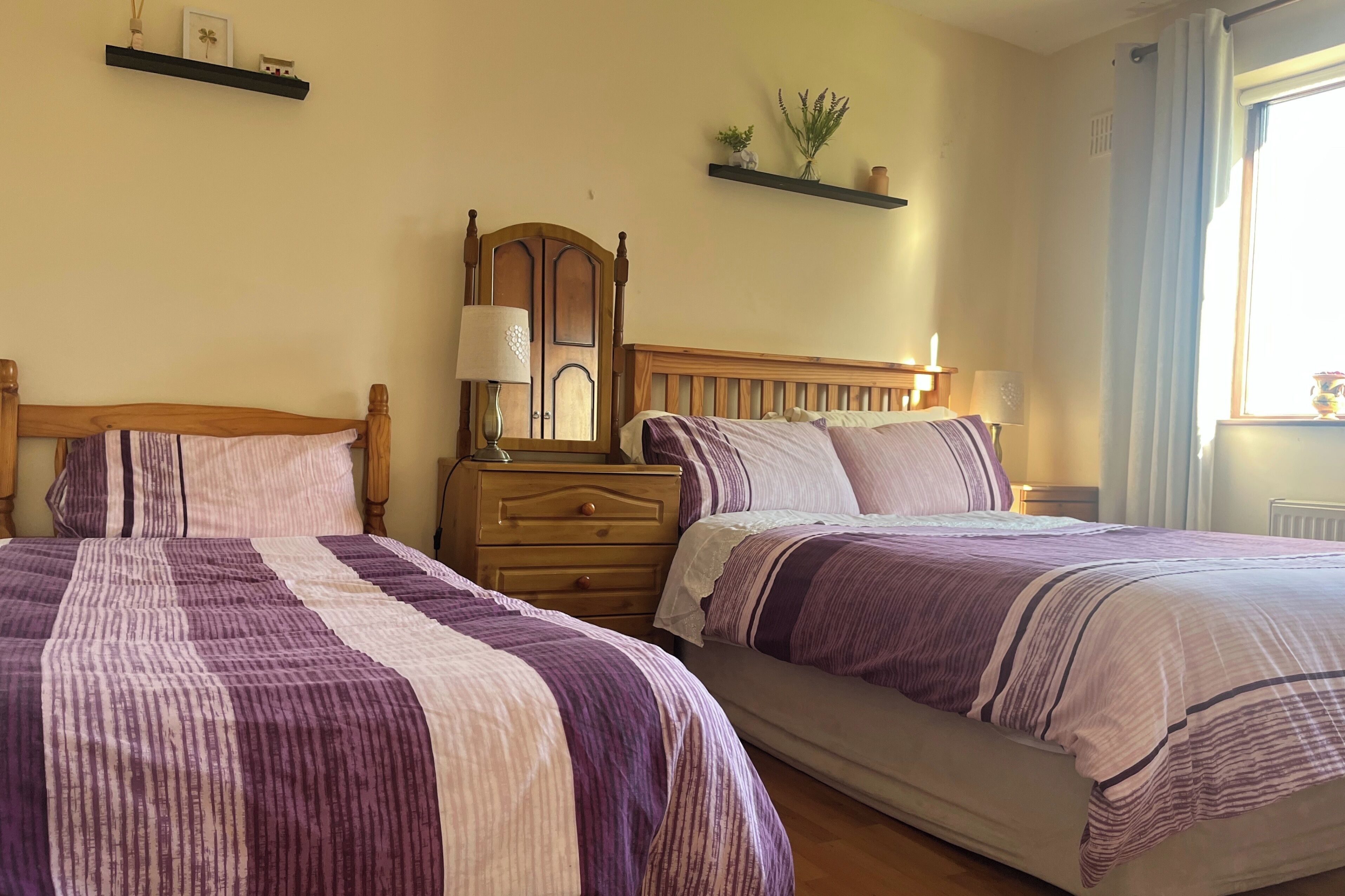 3 bedrooms, iron/ironing board, free WiFi, bed sheets