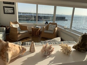 House | Living room | TV, fireplace - Stunning Cottage on the Beach Portnoo, Narin (Naran)