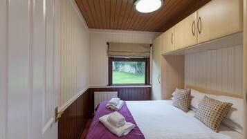 Kabin, Beberapa Tempat Tidur | 2 kamar tidur, setrika/meja setrika, Wi-Fi gratis, dan seprai linen