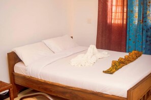 Cottage | 10 bedrooms, iron/ironing board, free WiFi, bed sheets