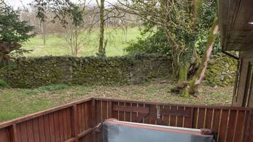 Cabin, Multiple Beds | Private spa tub