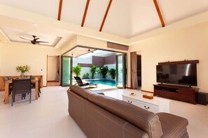 Family Villa | Living area