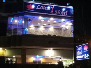 Exterior detail - Lotus 1 Hotel Johar Town (Lahore)