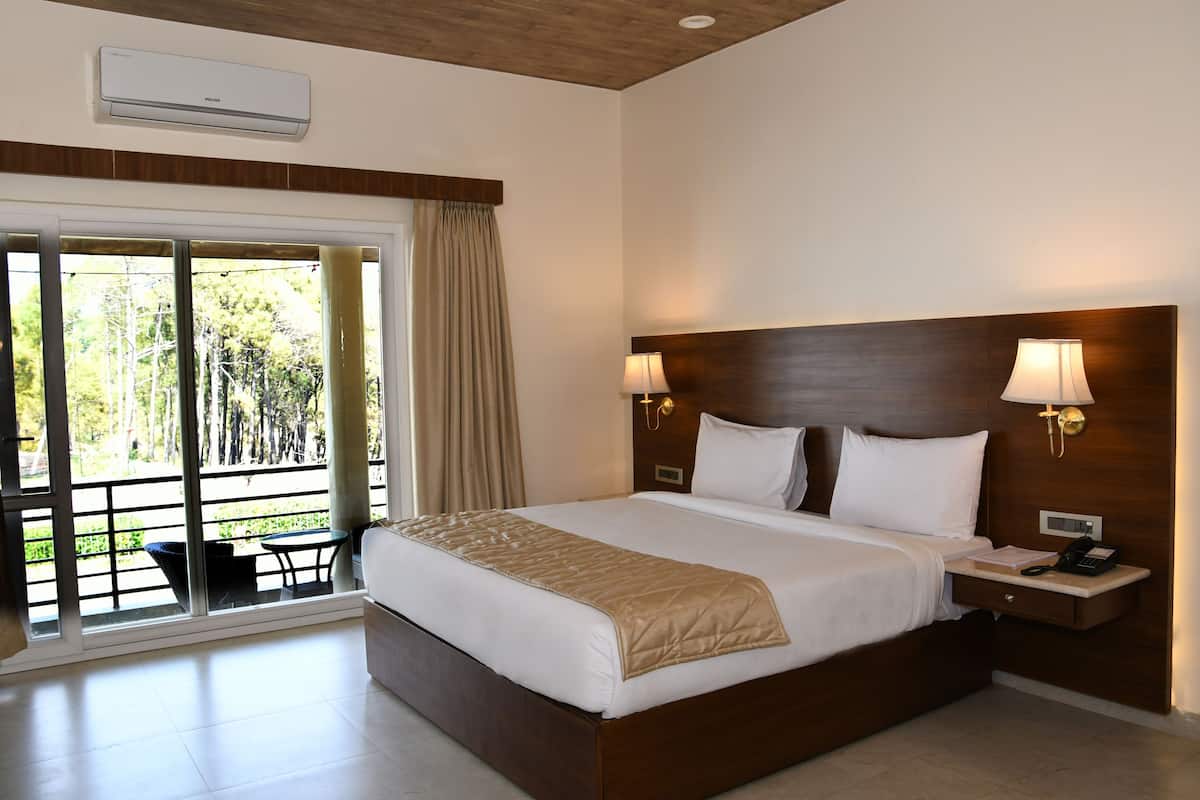 Doppia Deluxe, vista montagna | 1 camera, biancheria da letto di alta qualità, minibar, tende oscuranti