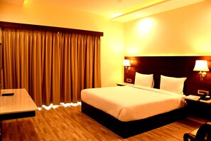 Super Deluxe Non AC | 1 bedroom, premium bedding, minibar, blackout drapes