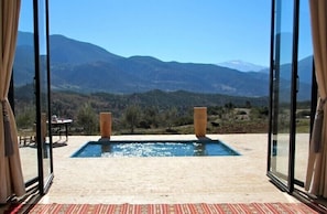 Private pool