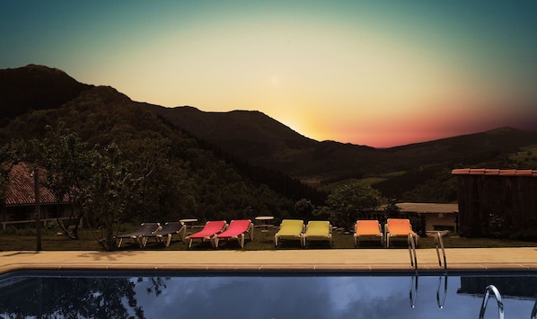 Seasonal outdoor pool