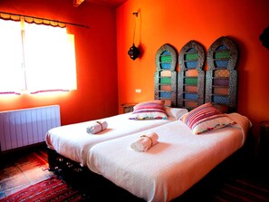 Rollaway beds, free WiFi, bed sheets, wheelchair access