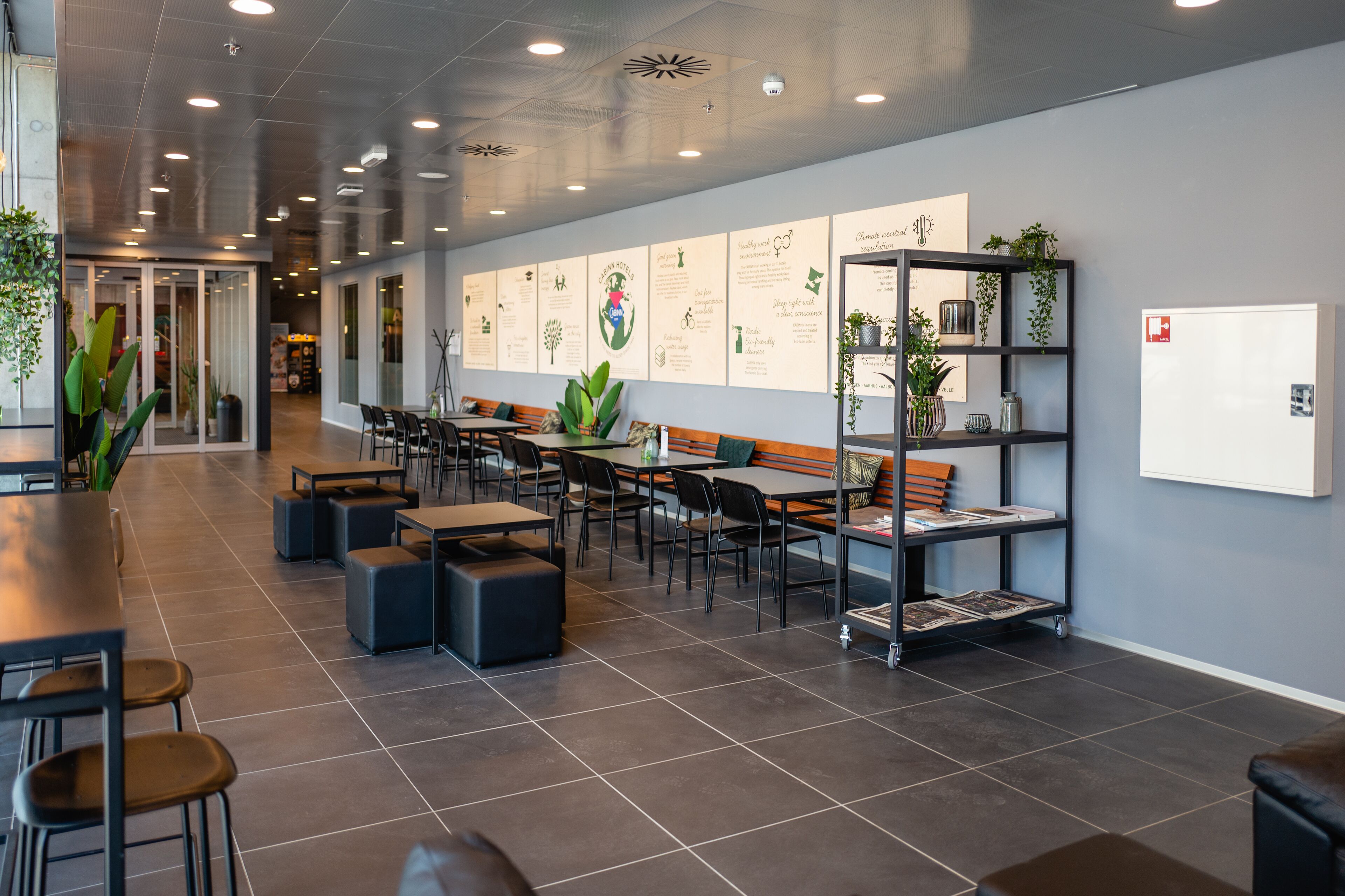 Coin salon dans le hall