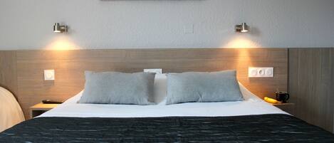 Decoración personalizada, muebles diferentes y escritorio