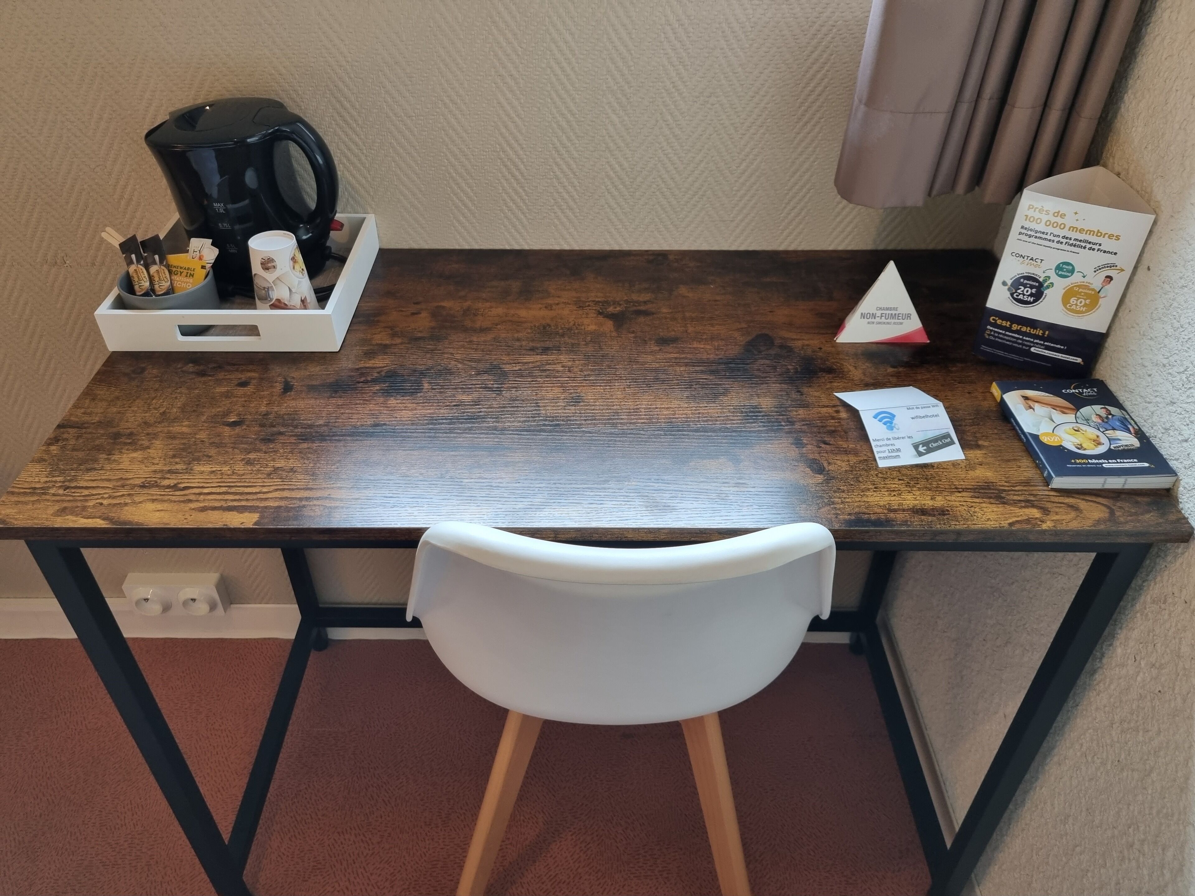 individually decorated, individually furnished, desk, soundproofing