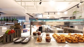 Petit déjeuner buffet