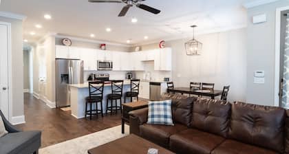NEU 3 BDR Luxury Townhome in Oxford - 5 Minuten vom Platz und der Universität