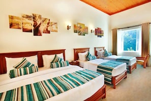 Suite Familiale, 2 lits doubles | Coffres-forts dans les chambres, chambres insonorisées, Wi-Fi gratuit