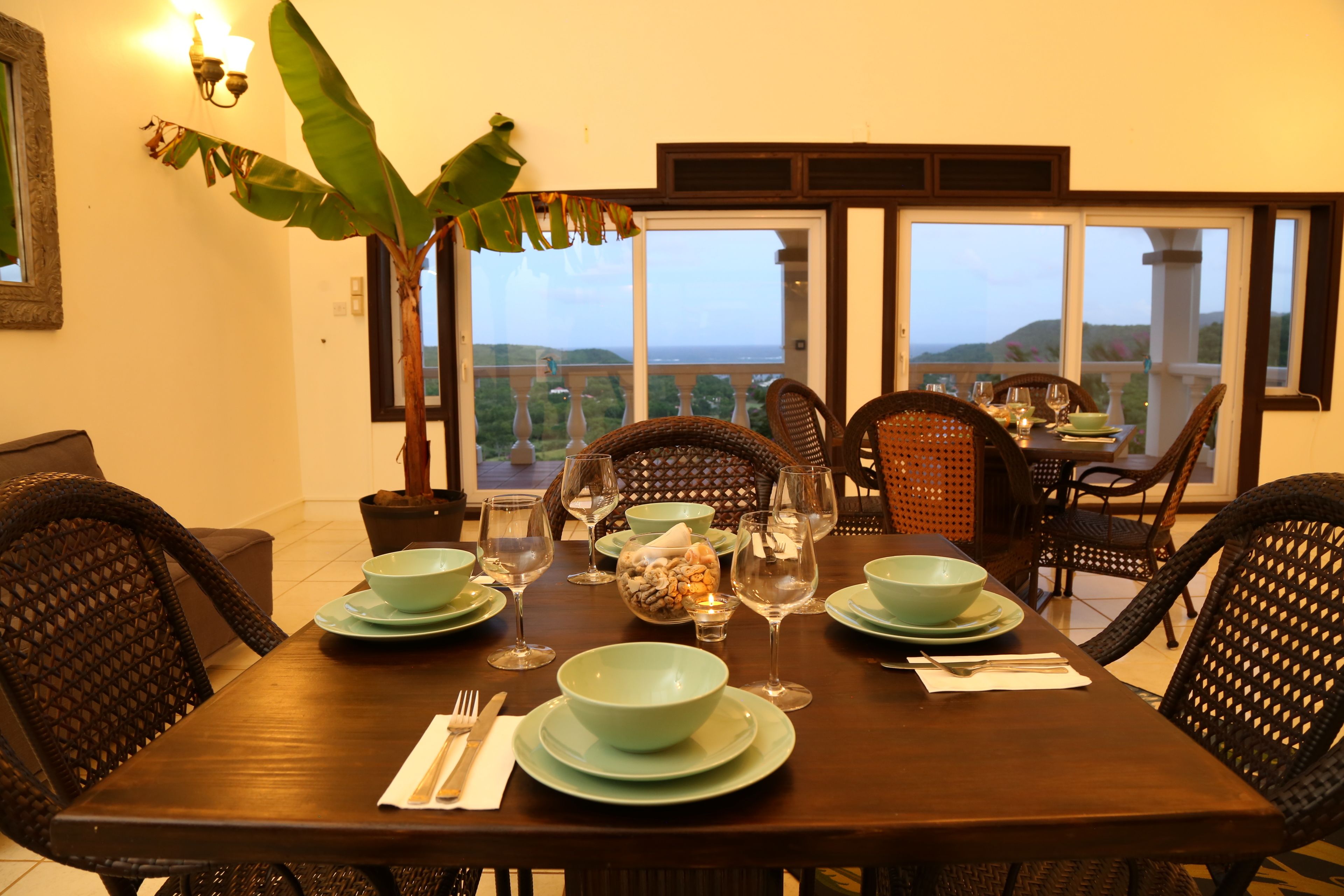 Sudah termasuk sarapan lengkap setiap hari