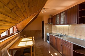 Family Room, Multiple Beds, Ensuite | Shared kitchen - Penzion Šatovské Lípy (Šatov)