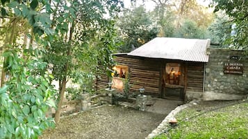Cottage, Multiple Beds | 1 bedroom, desk, bed sheets
