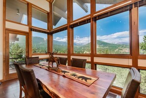 House, 3 Bedrooms | Dining