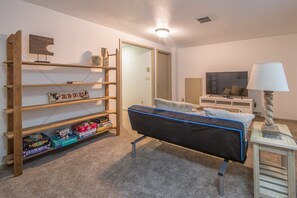 Flat-screen TV, fireplace