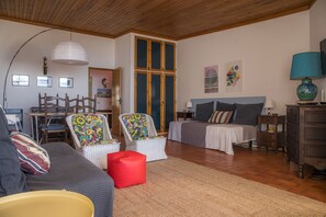 Apartment (1 Bedroom) | Living area | Flat-screen TV - A29 - Calheta House in Luz by DreamAlgarve (Lagos)