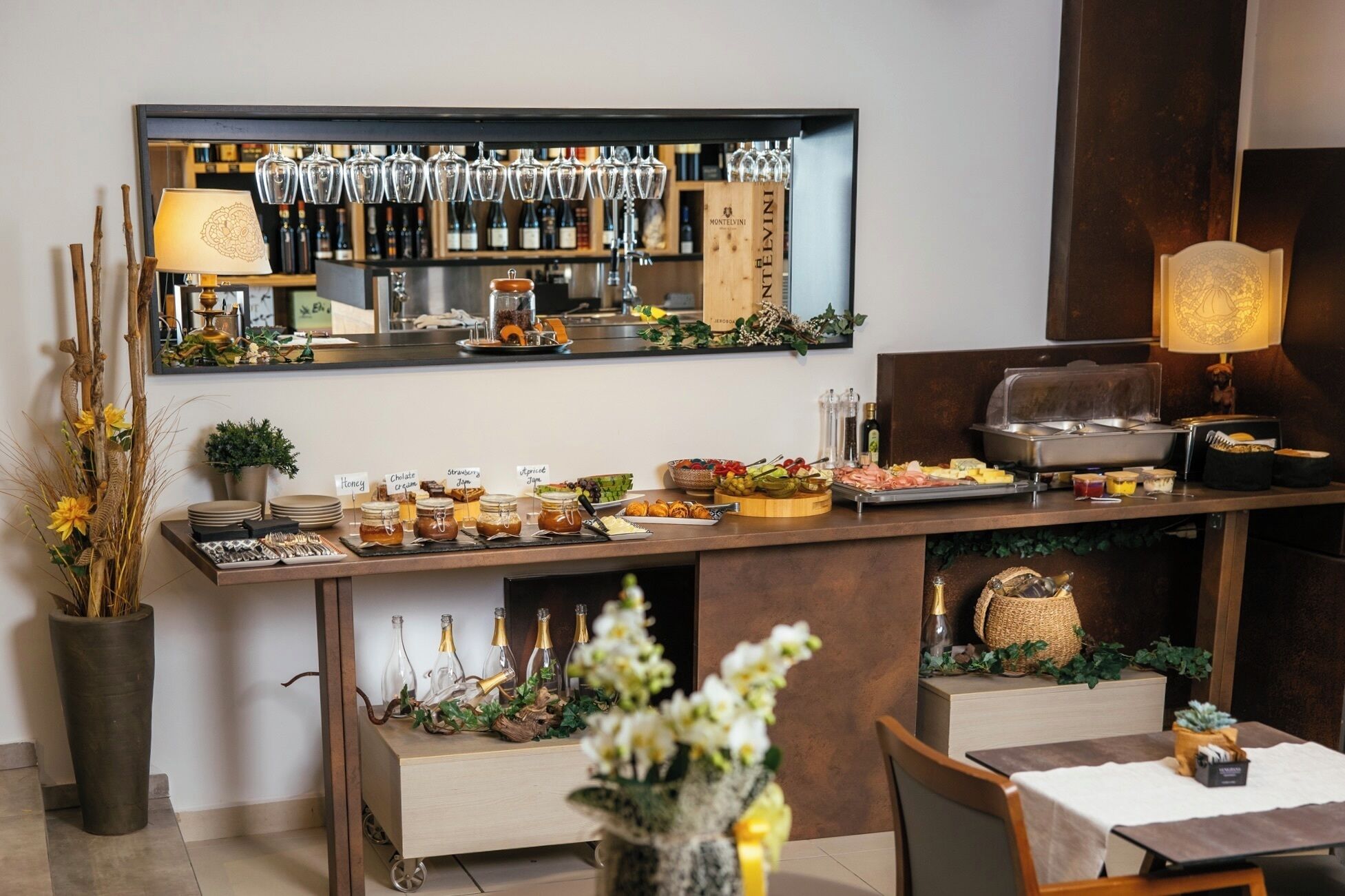 Desayuno buffet todos los días (con cargo)