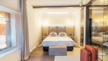 Egyptian cotton sheets, premium bedding, Tempur-Pedic beds, minibar