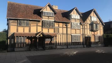 Cabin | Front of property