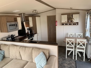 Cabin | Living area
