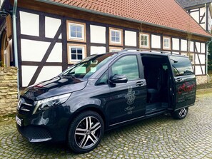Airport shuttle - Högers Hotel und Restaurant (Bad Essen)