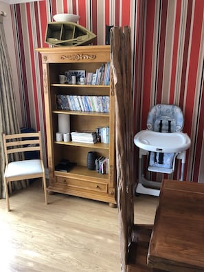 Family House, 3 Bedrooms | Living area | Flat-screen TV - Brookacre Self Catering (Cambridge)