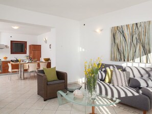 Comfort Apartment | Living area