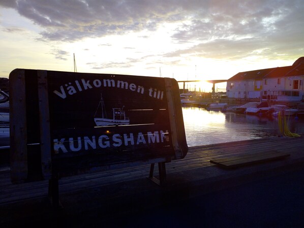 Dock