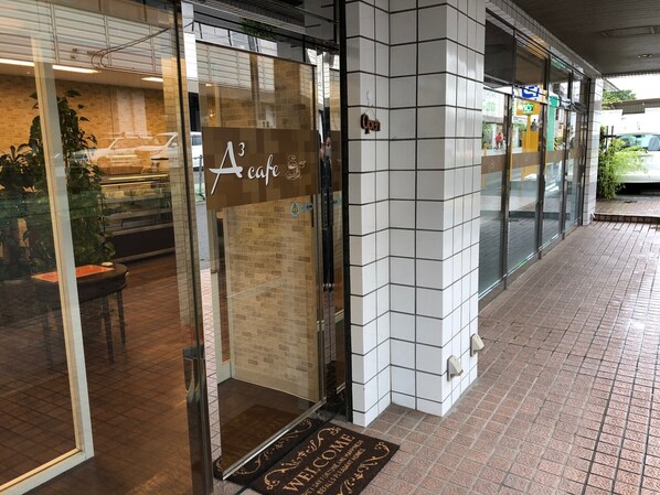 Exterior detail - Tokyo Dai Ichi Hotel Shin Shirakawa (Nishigo)