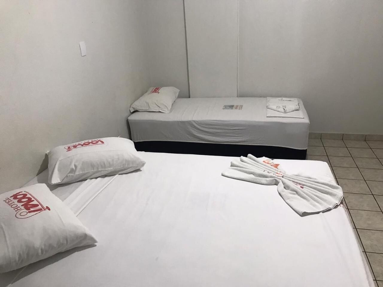 minibar, free wifi, bed sheets